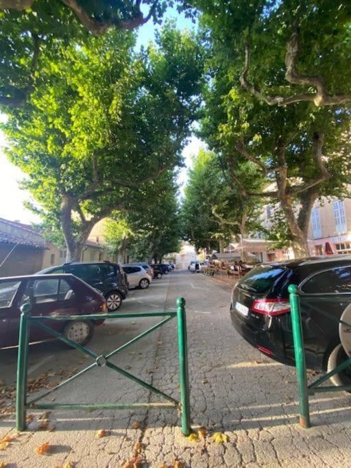 Appart Neuf Au Coeur Du Village De Collobrieres Exterior photo